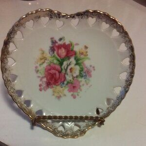 Vintage Heart Shaped With Stand Real Gold Trim 5" x 5" Gold Stand